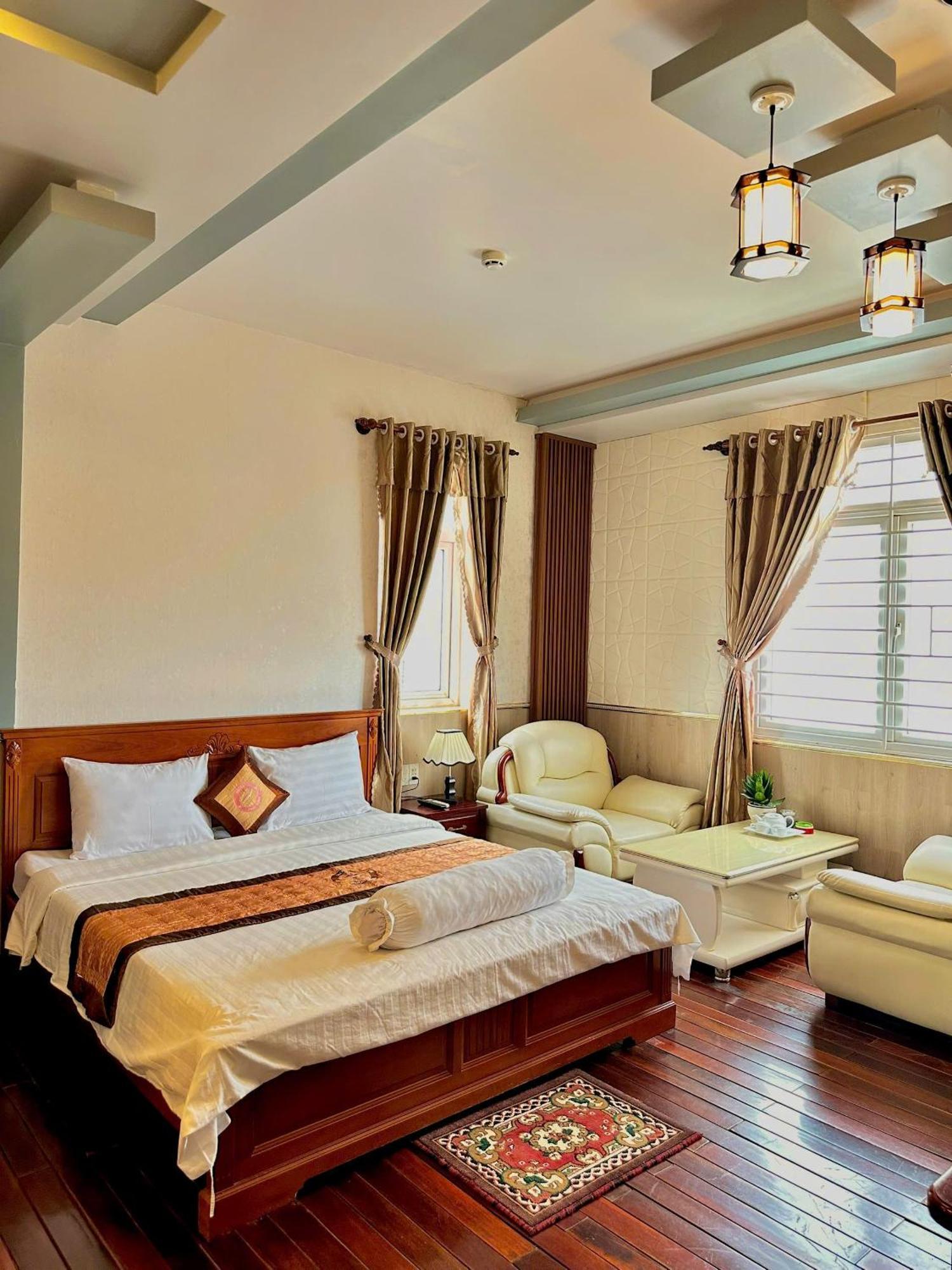 Phuc Hung 2 Hotel 락자 외부 사진