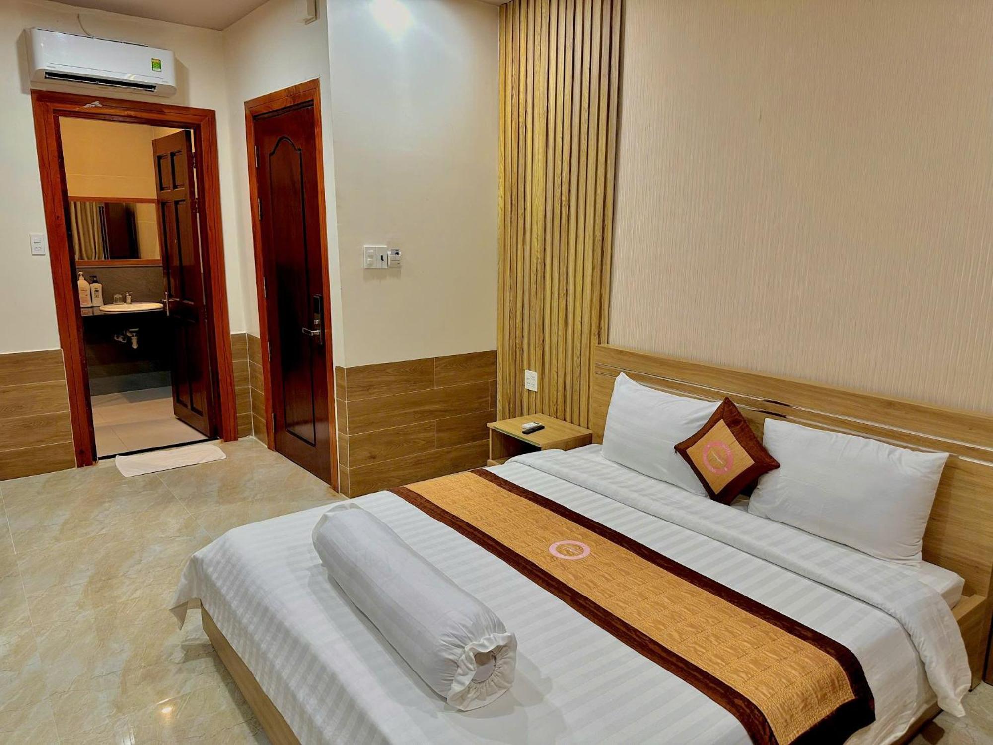 Phuc Hung 2 Hotel 락자 외부 사진